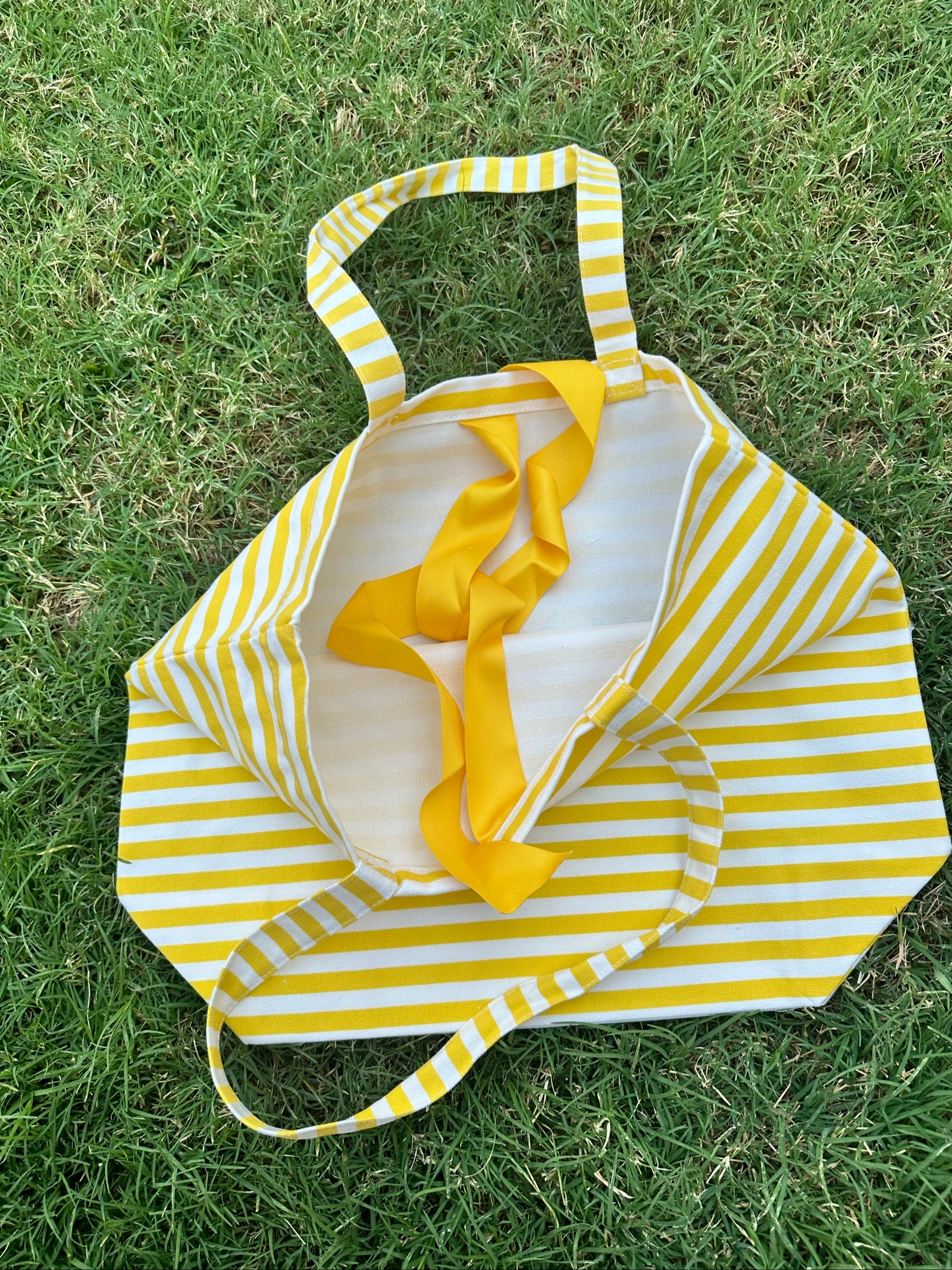 Bolsa tote listrada Vogue – photo 6